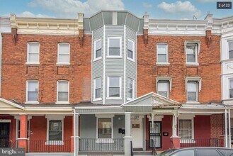 Building Photo - 320 N 62nd St