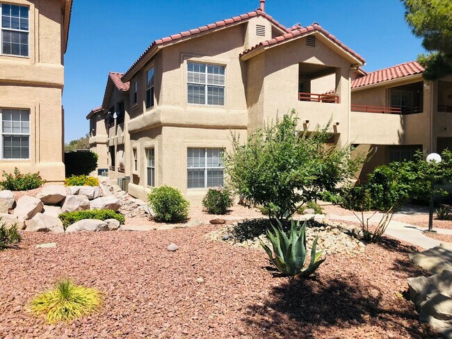 Building Photo - 520 Arrowhead Trl
