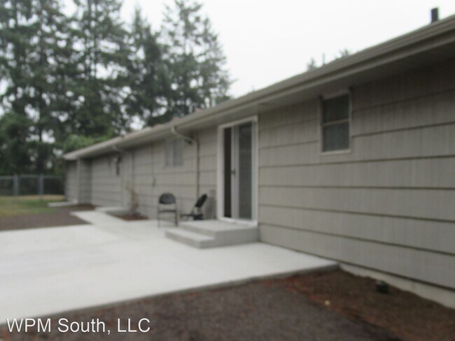 Building Photo - 3 br, 1.5 bath House - 10402 SE 211th St