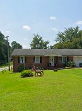 Building Photo - 103 Maplewood Dr