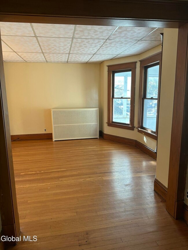 Building Photo - 65 Ten Eyck Ave