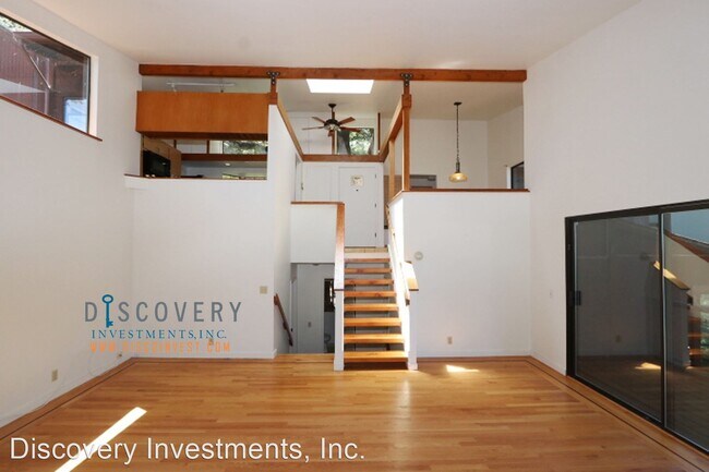Building Photo - 4 br, 2.5 bath House - 5635 Merriewood Dr.