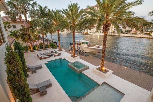 Foto del edificio - 1445 Windjammer Way