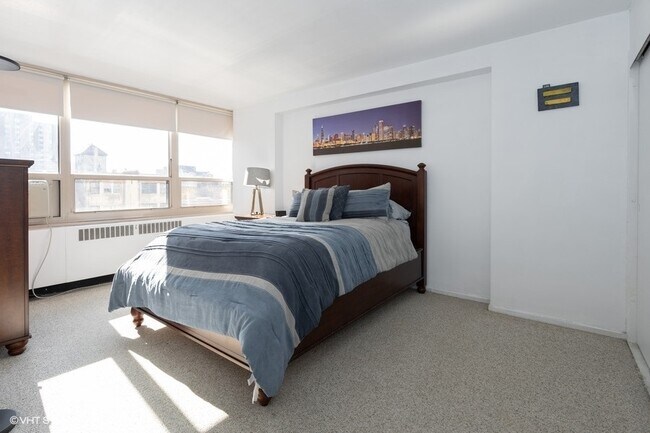 Foto del edificio - 3950 N Lake Shore Dr