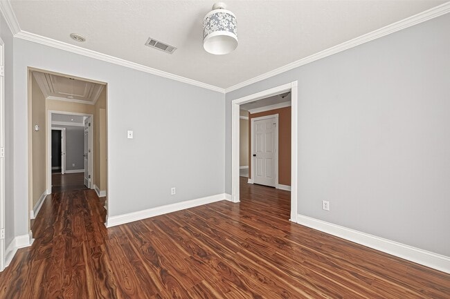 Building Photo - 6606 Wide Creek Dr