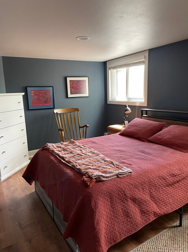 Foto del edificio - 421 Senter Dr