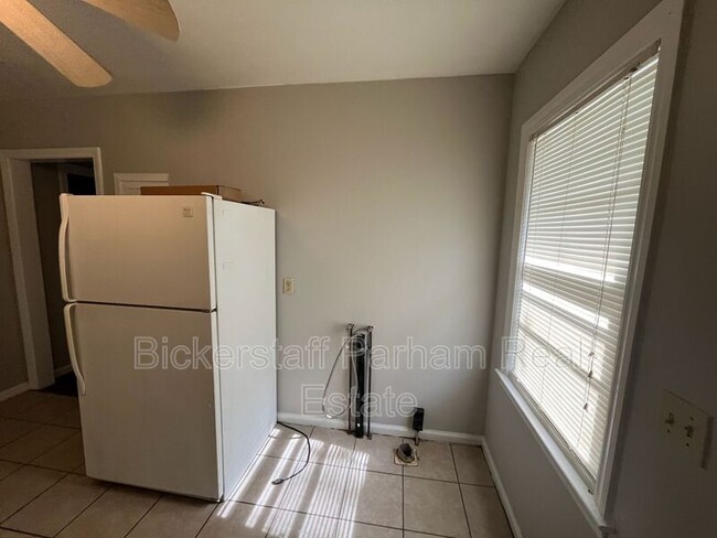 Building Photo - 1705 19th St