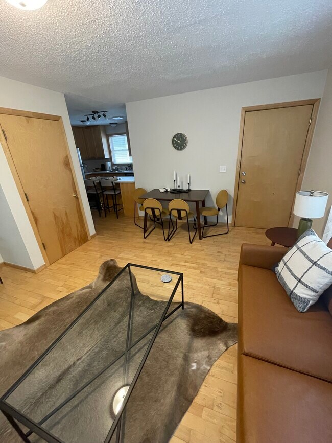 Foto del edificio - 1661 Selby Ave
