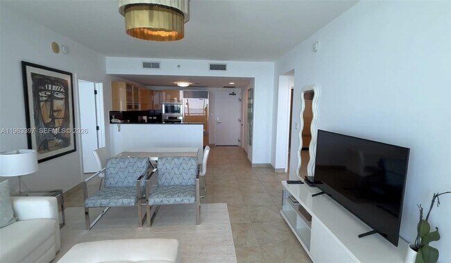 Foto del edificio - 6799 Collins Ave