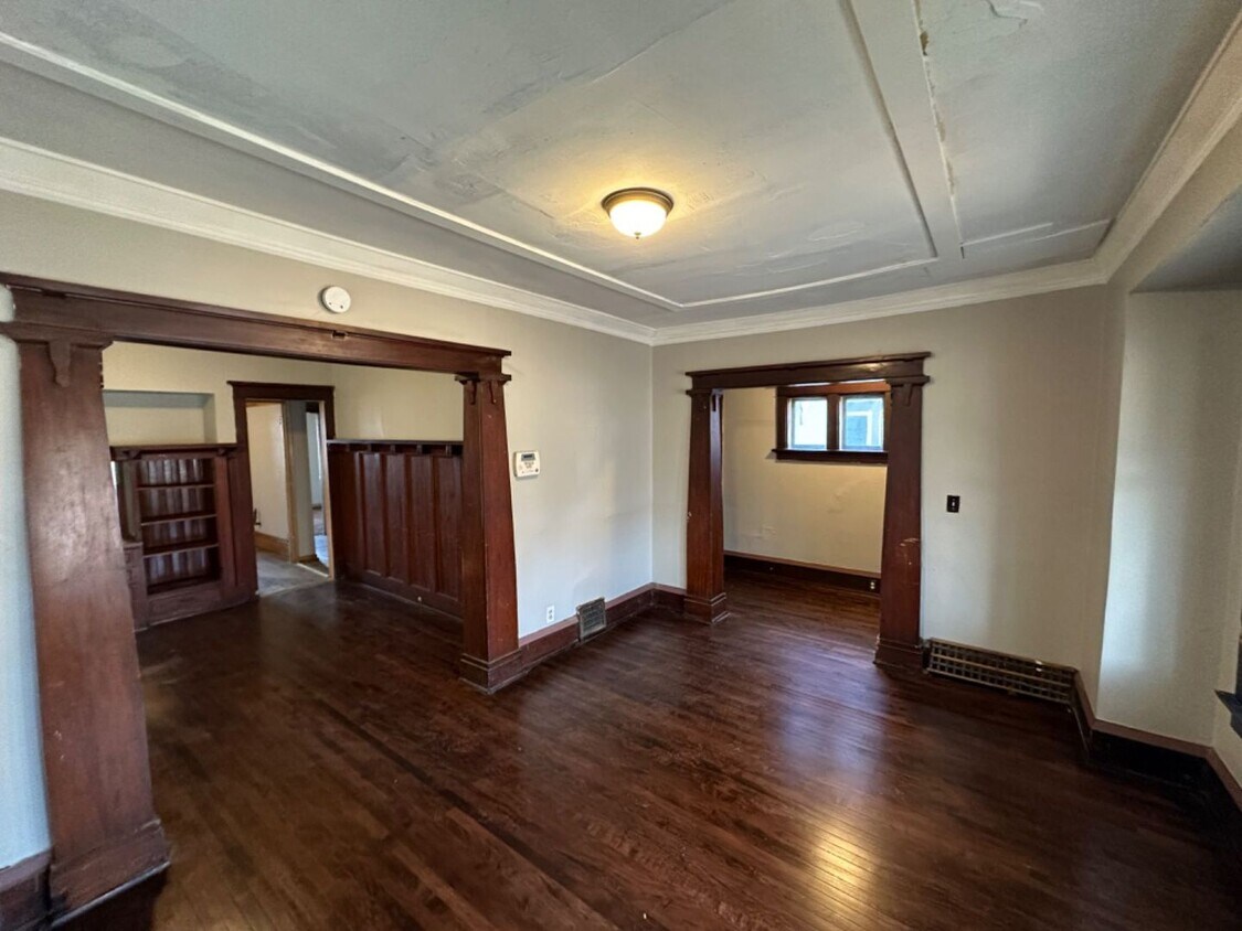 Primary Photo - 3 Bedroom Single Family