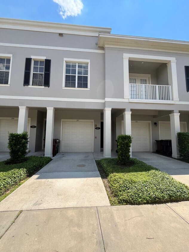 Primary Photo - End unit town home in Baldwin Park!
