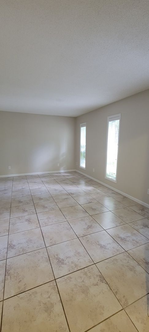 Foto del edificio - 2220 NW 14th Ave