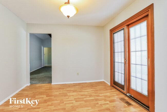 Foto del edificio - 4765 Bramble Berry Dr