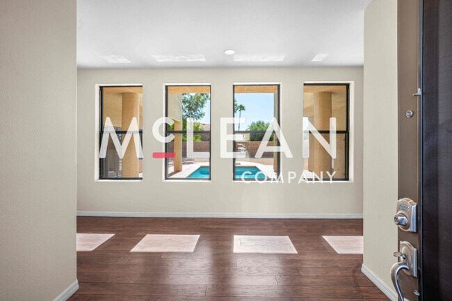 Building Photo - 3 Bed & 3 Bath Home with Private Pool & Spa