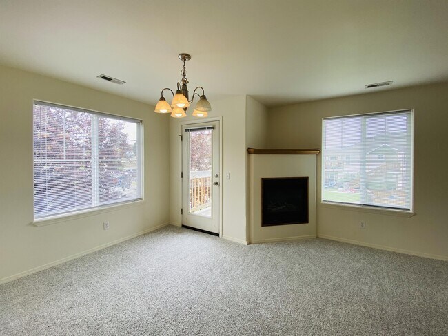Foto del edificio - 1098 Longbow Ln