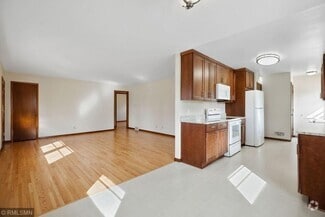Building Photo - 3705 Colorado Ave S