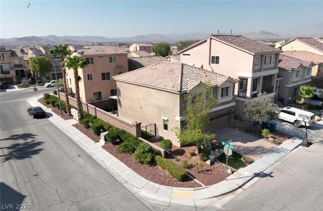 Foto del edificio - 5945 Lambert Bridge Ave