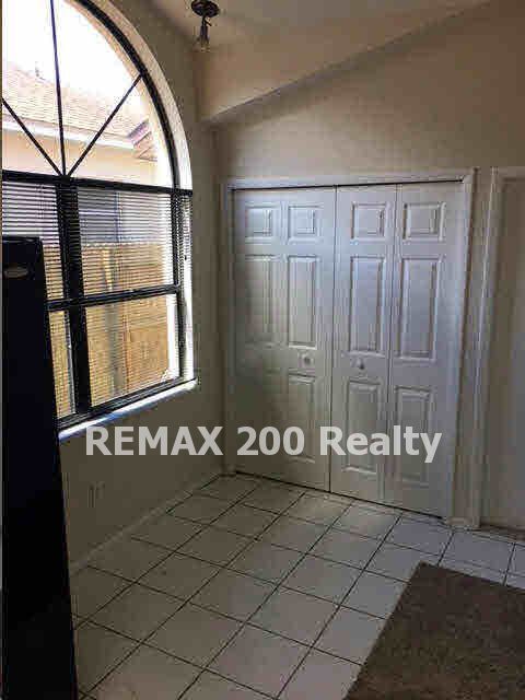 Building Photo - Gorgeous Apopka Home