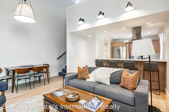 Building Photo - 1 br, 2 bath House - 1480 Three Kings Dr #15