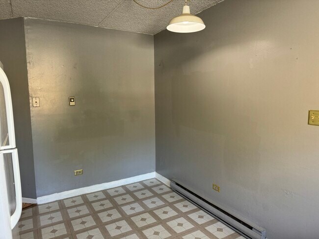 Building Photo - 738 Briar Hill Ln