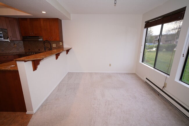 Foto del edificio - 11104 NE 68th St