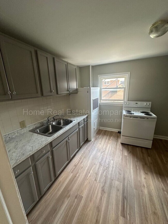 Foto del edificio - 1443 Clark Ave