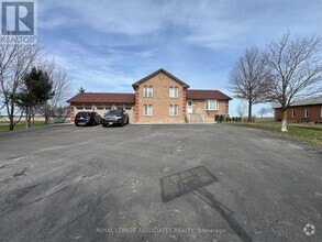 Building Photo - 12623 Torbram Rd