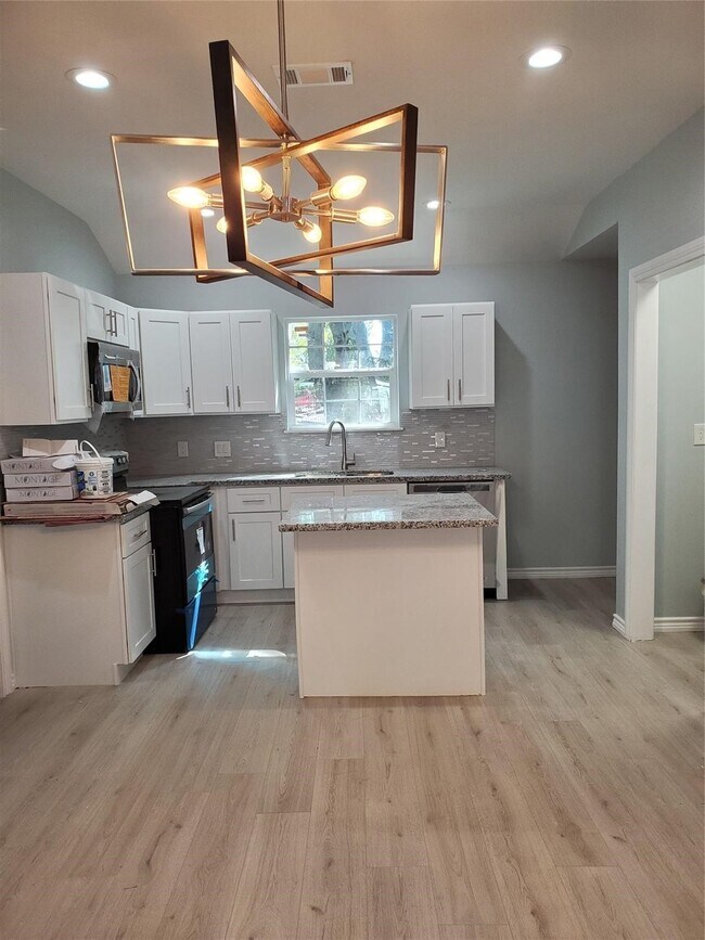 Foto del edificio - 6815 Sidney St