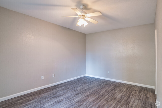 1HAB, 1BA - 700 ft² - The Phoenix