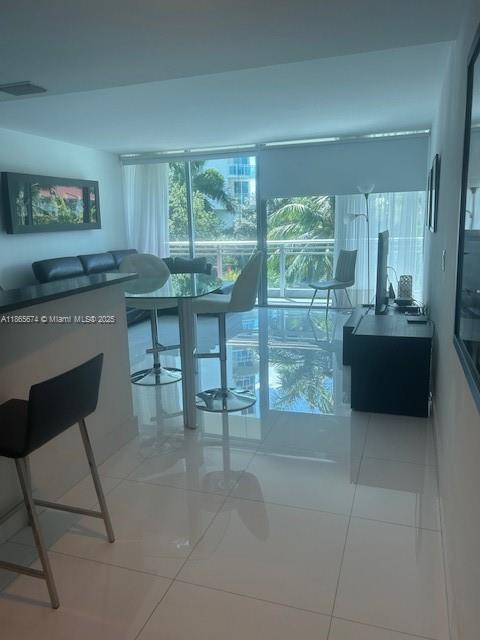Foto del edificio - 2950 NE 188th St