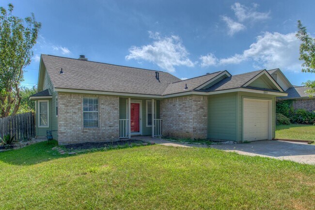 Foto del edificio - Great home with easy maintenance flooring.