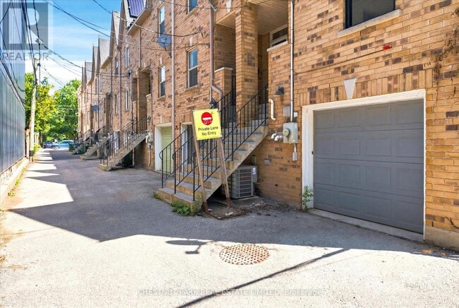 Building Photo - 1 Agnes Ln
