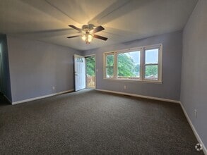 Building Photo - 1645 White Dr