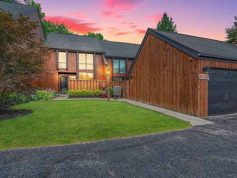 Primary Photo - 4883 Powderhorn Ln