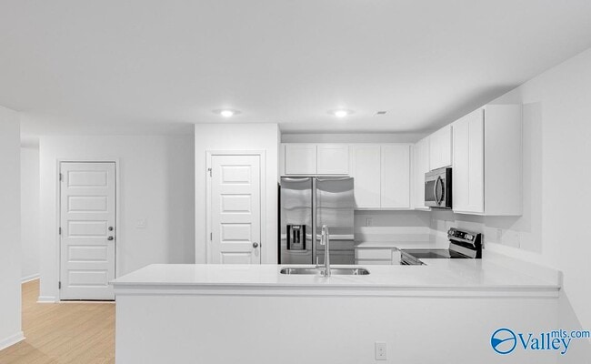 Foto del edificio - 182 Labrador Ln