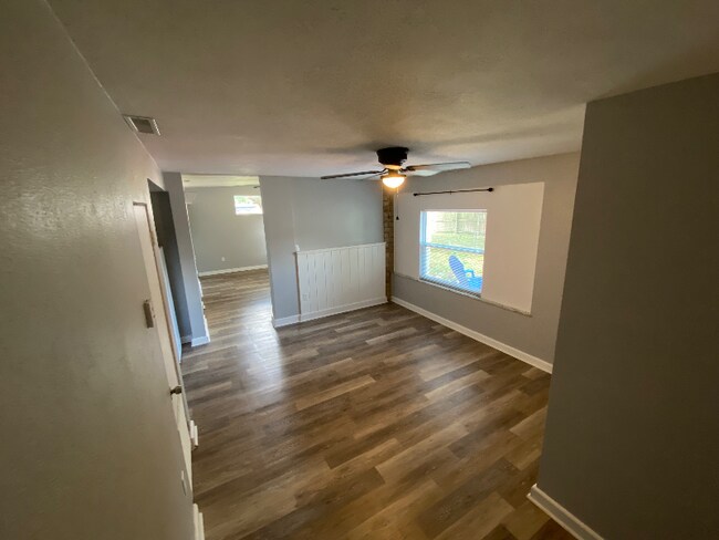 Foto del edificio - 2903 E Michigan St