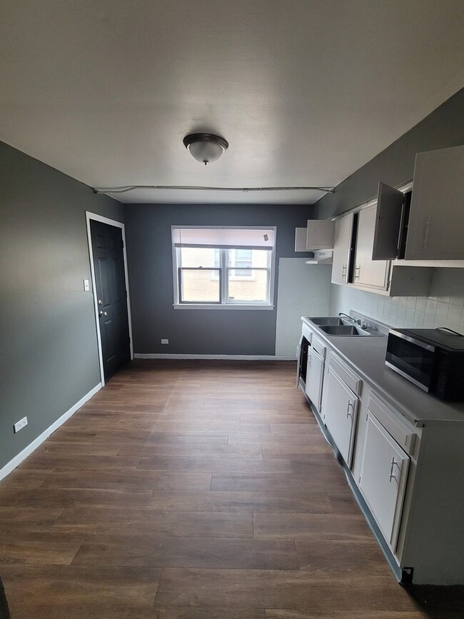 Foto del edificio - 14521 Richmond Ave