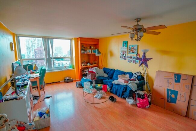 Foto del edificio - 720 W Gordon Terrace