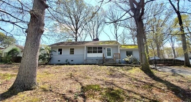 Building Photo - 1105 Ironington Rd