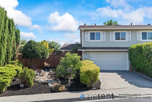 Building Photo - 2 br, 2.5 bath Townhome - 736 Fountainhead...
