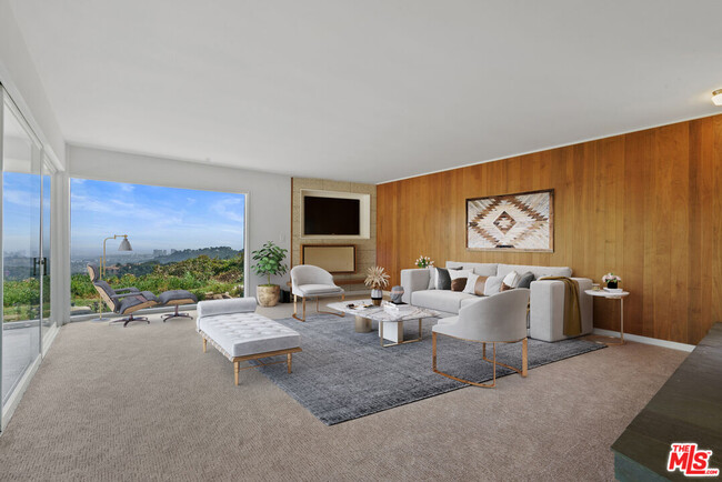 Building Photo - 13170 MULHOLLAND Dr