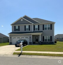 Building Photo - 909 Roswell Ln