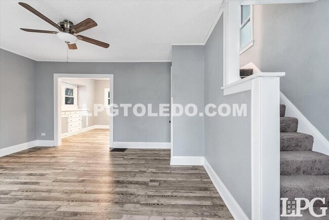 Building Photo - 927 Alvison Rd