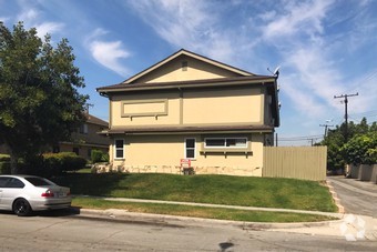 Primary Photo - 12219 Breezewood Dr