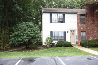 Building Photo - 6 Mattix Run