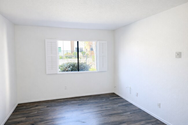 Foto del edificio - 2920 Briarwood Rd