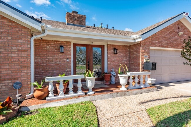 Building Photo - 2417 Gerol Dr