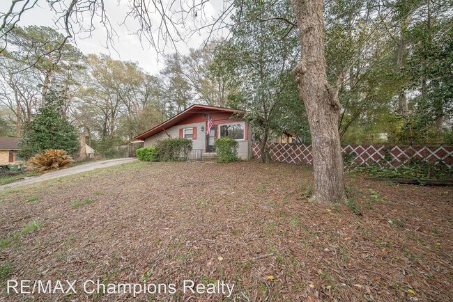 Building Photo - 3 br, 1.5 bath House - 858 Woodcliff Ct