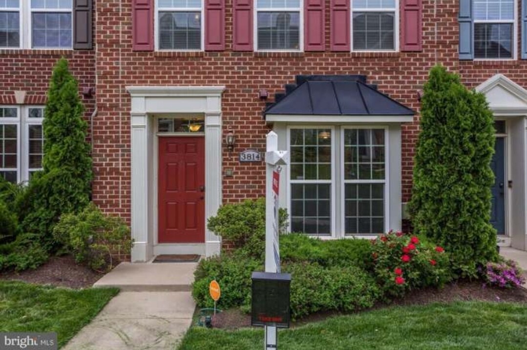 3814 Hansberry Ct NE, Washington, DC 20018 Townhome Rentals in
