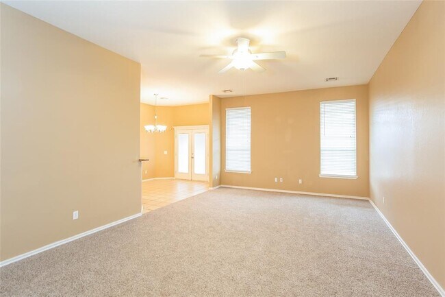 Foto del edificio - 641 SW 161st St
